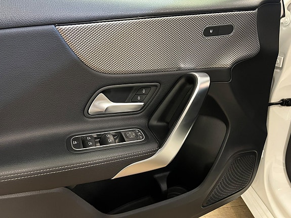 Mercedes-Benz A180 15 of 23