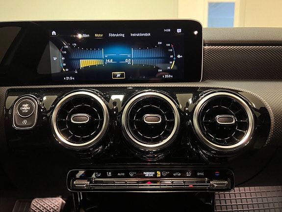 Mercedes-Benz A180 12 of 23