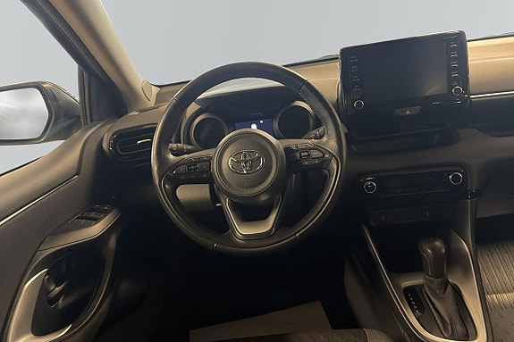 Toyota Yaris 10 of 11