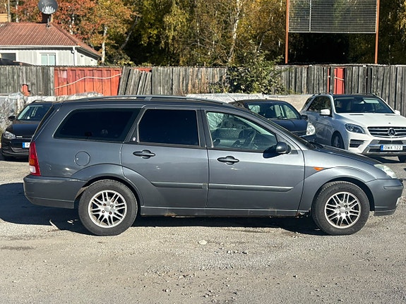 Ford Focus 7 of 16
