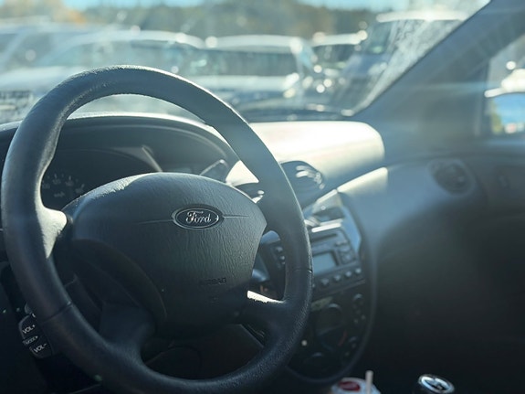 Ford Focus 11 of 16