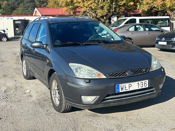 Ford Focus 10 of 16