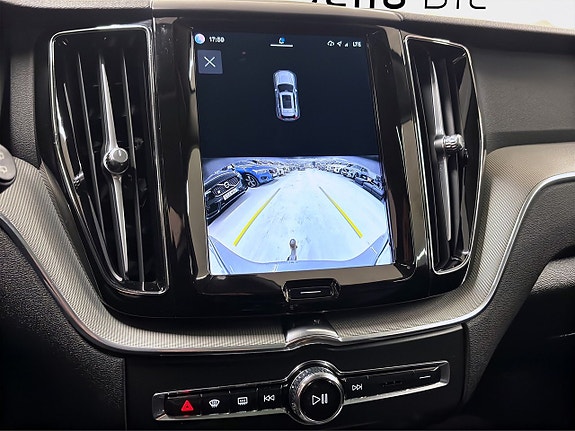 Volvo XC60 18 of 21