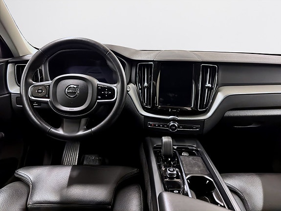 Volvo XC60 15 of 21