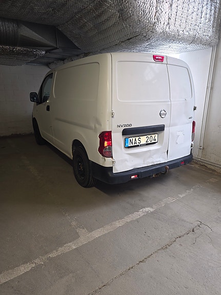 Nissan NV200 2 of 2