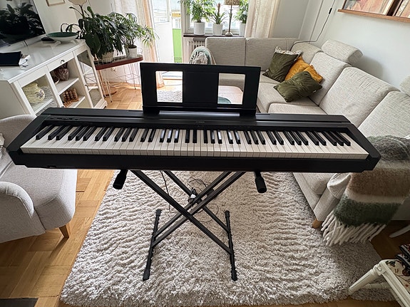 Yamaha P-45 digitalpiano svart