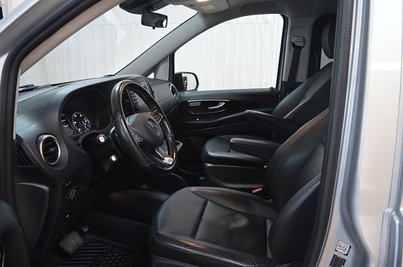 Mercedes-Benz Vito 119 9 of 17