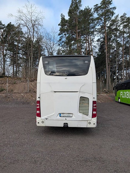 Mercedes Tourismo M 3 of 9