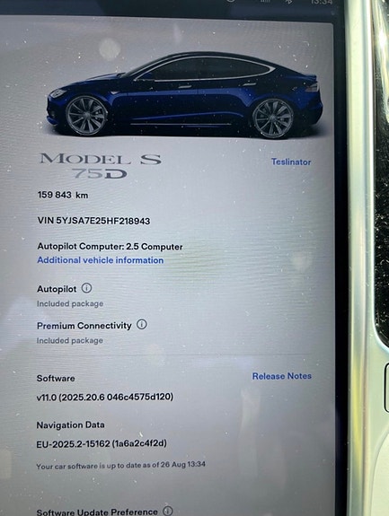 Tesla Model S 9 of 12