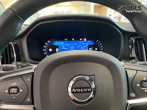Volvo V60 14 of 30