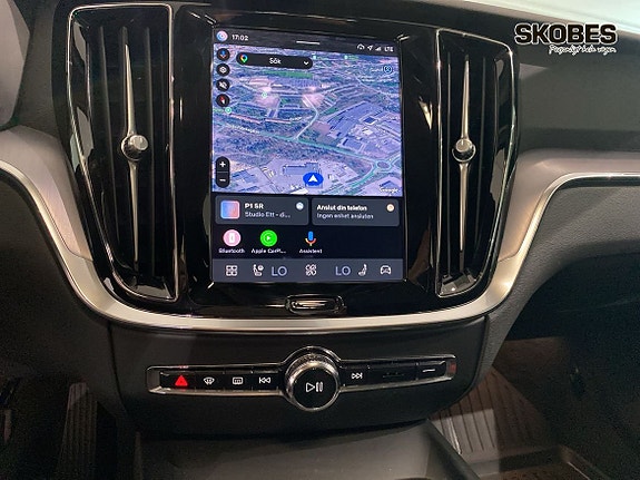 Volvo V60 13 of 30