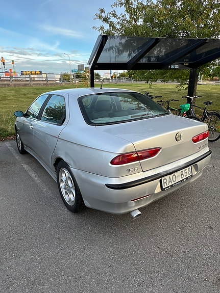 Alfa Romeo 156 2 of 8