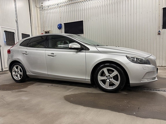 Volvo V40 5 of 20
