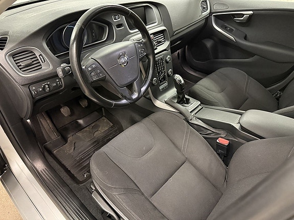 Volvo V40 13 of 20