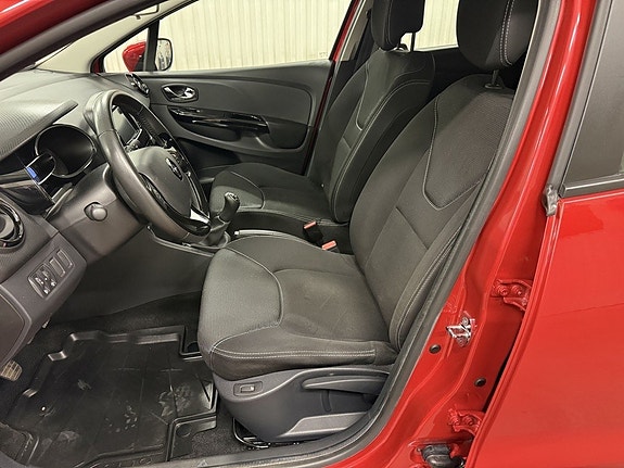 Renault Clio 15 of 21