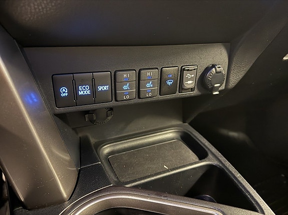 Toyota RAV4 21 of 23