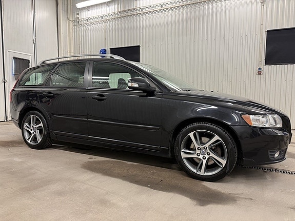 Volvo V50 5 of 21