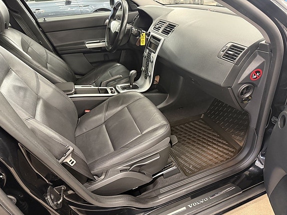 Volvo V50 11 of 21
