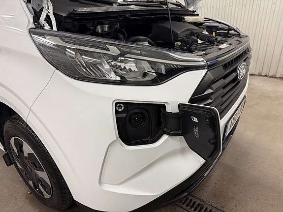 Ford Transit Custom 15 of 27