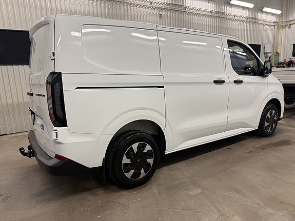 Ford Transit Custom 6 of 27