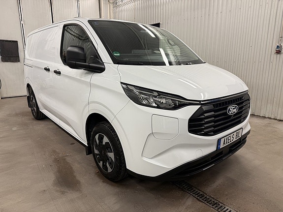 Ford Transit Custom 3 of 27