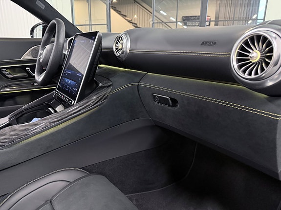 Mercedes-Benz SL63 20 of 30