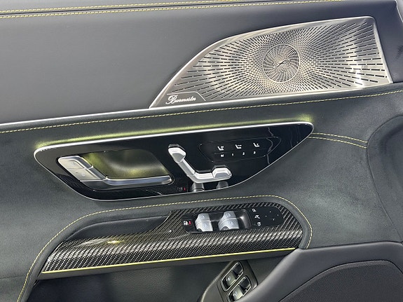 Mercedes-Benz SL63 16 of 30