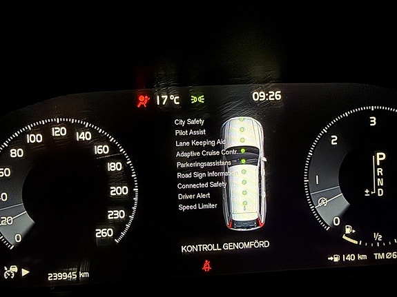 Volvo V90 Cross Country 18 of 26