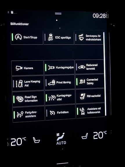 Volvo V90 Cross Country 23 of 26