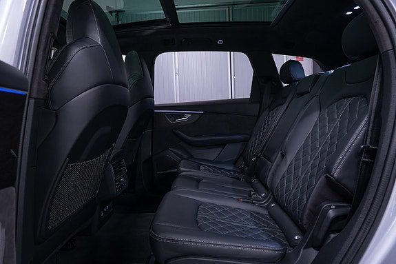 Audi SQ7 17 of 30