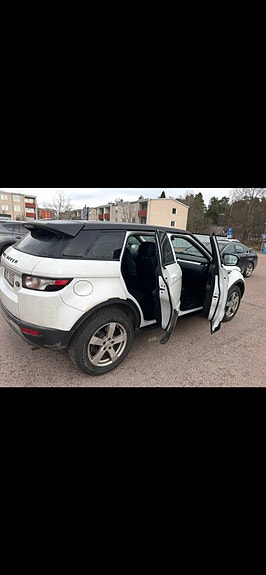 Land Rover Range Rover Evoque 5 of 5