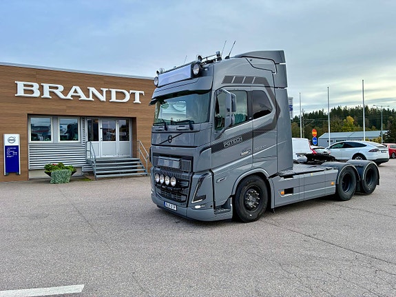 Volvo FH16 650 6x4 Dragbil med hydraulik