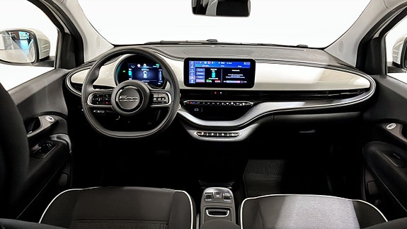 Fiat 500e 4 of 12