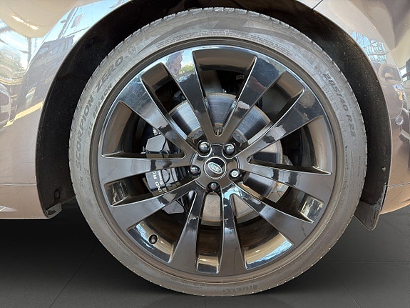Land Rover Range Rover Sport 8 of 28