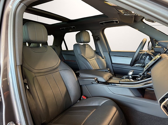Land Rover Range Rover Sport 13 of 28