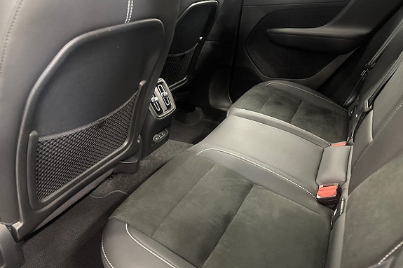 Volvo C40 12 of 23