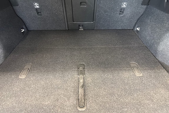 Volvo C40 13 of 23