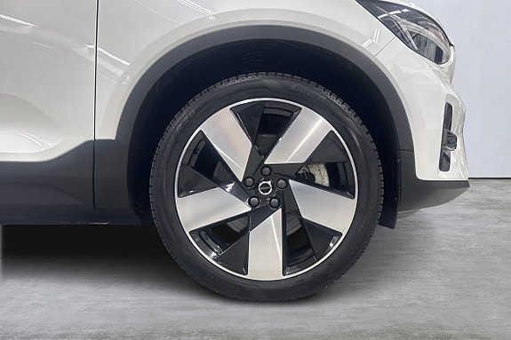Volvo C40 14 of 23