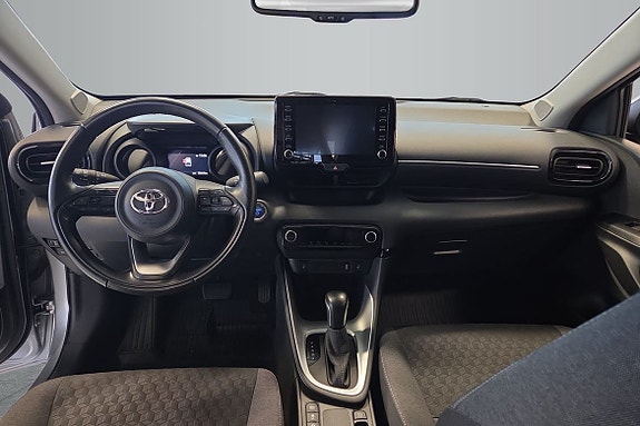 Toyota Yaris 12 of 14