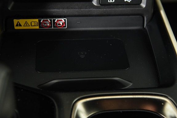 Lexus NX450h+ 14 of 19