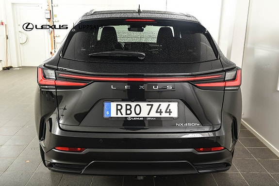 Lexus NX450h+ 4 of 19