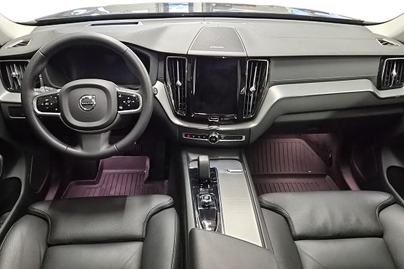 Volvo XC60 11 of 23