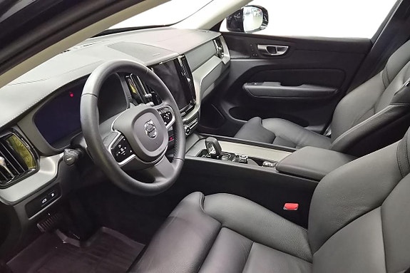 Volvo XC60 15 of 23