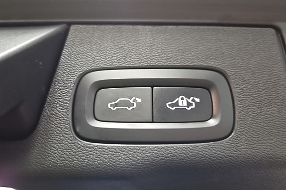 Volvo XC60 22 of 23