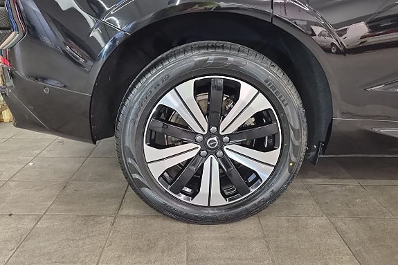 Volvo XC60 18 of 23