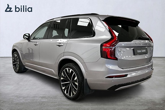 Volvo XC90 2 of 30