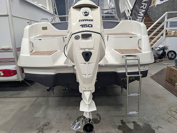 HR 630 WA & Evinrude E-tec 150 HK -2012 12 of 12