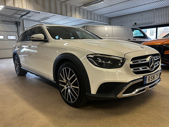 Mercedes-Benz E 220 d 4 of 30