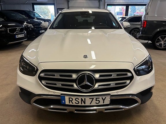 Mercedes-Benz E 220 d 5 of 30
