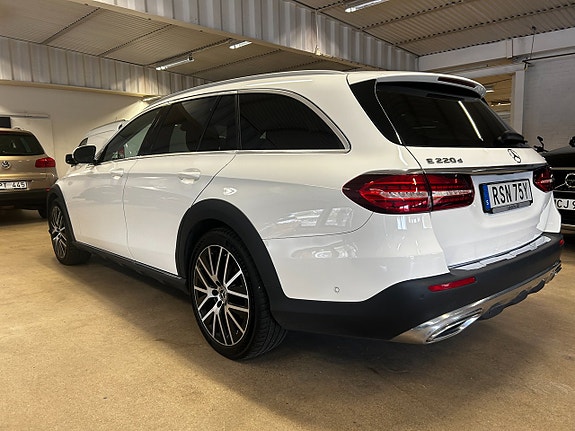 Mercedes-Benz E 220 d 6 of 30
